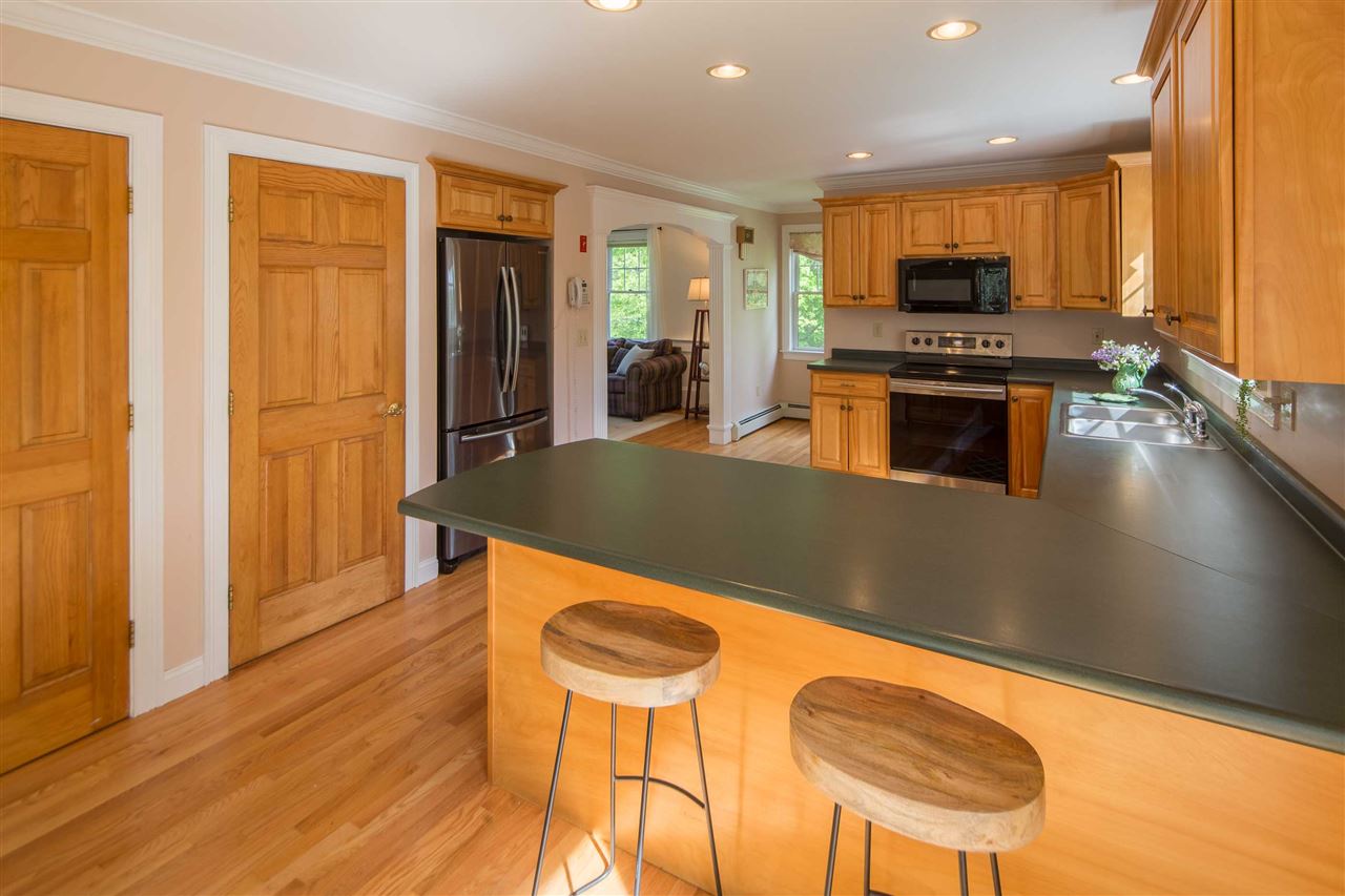 154 South Road North Hampton, NH 03862 - Photo 5 of 21