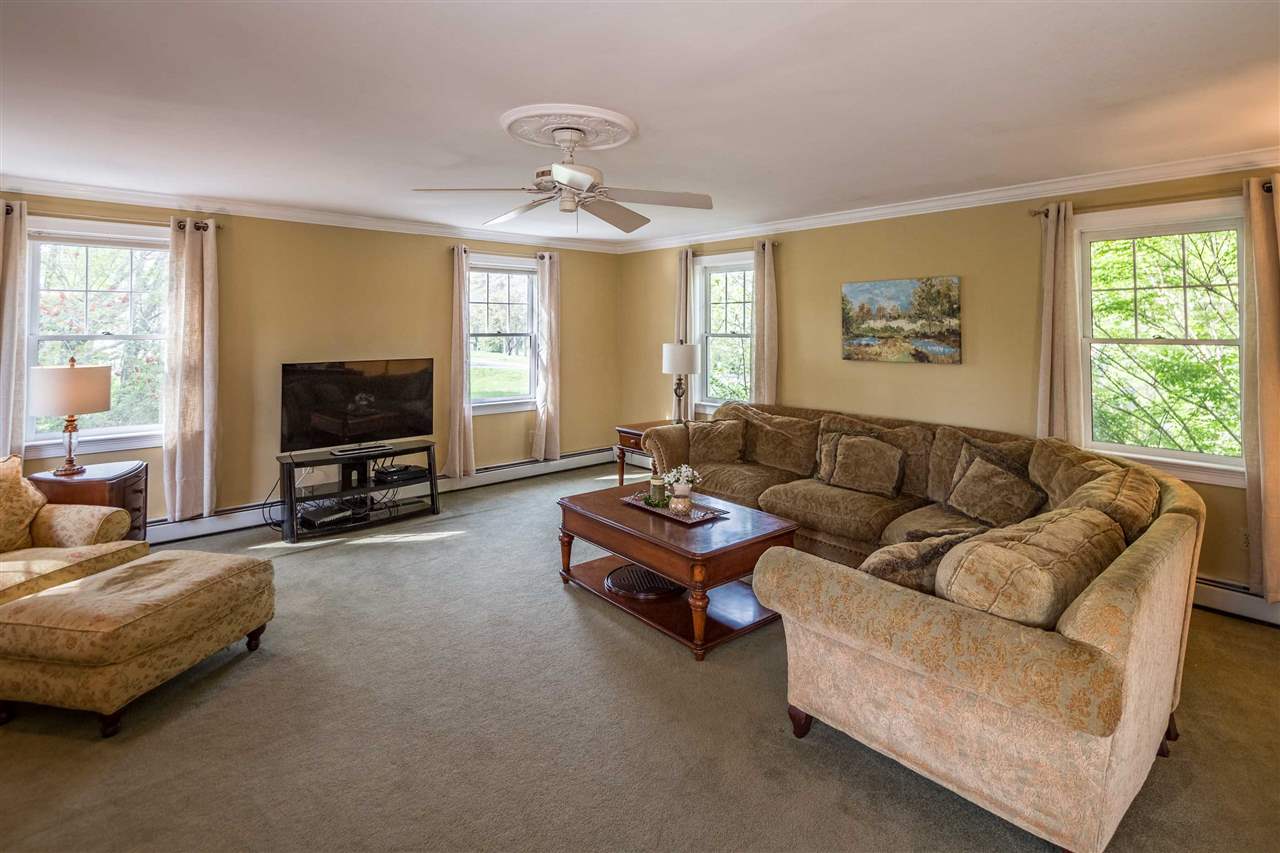 154 South Road North Hampton, NH 03862 - Photo 8 of 21