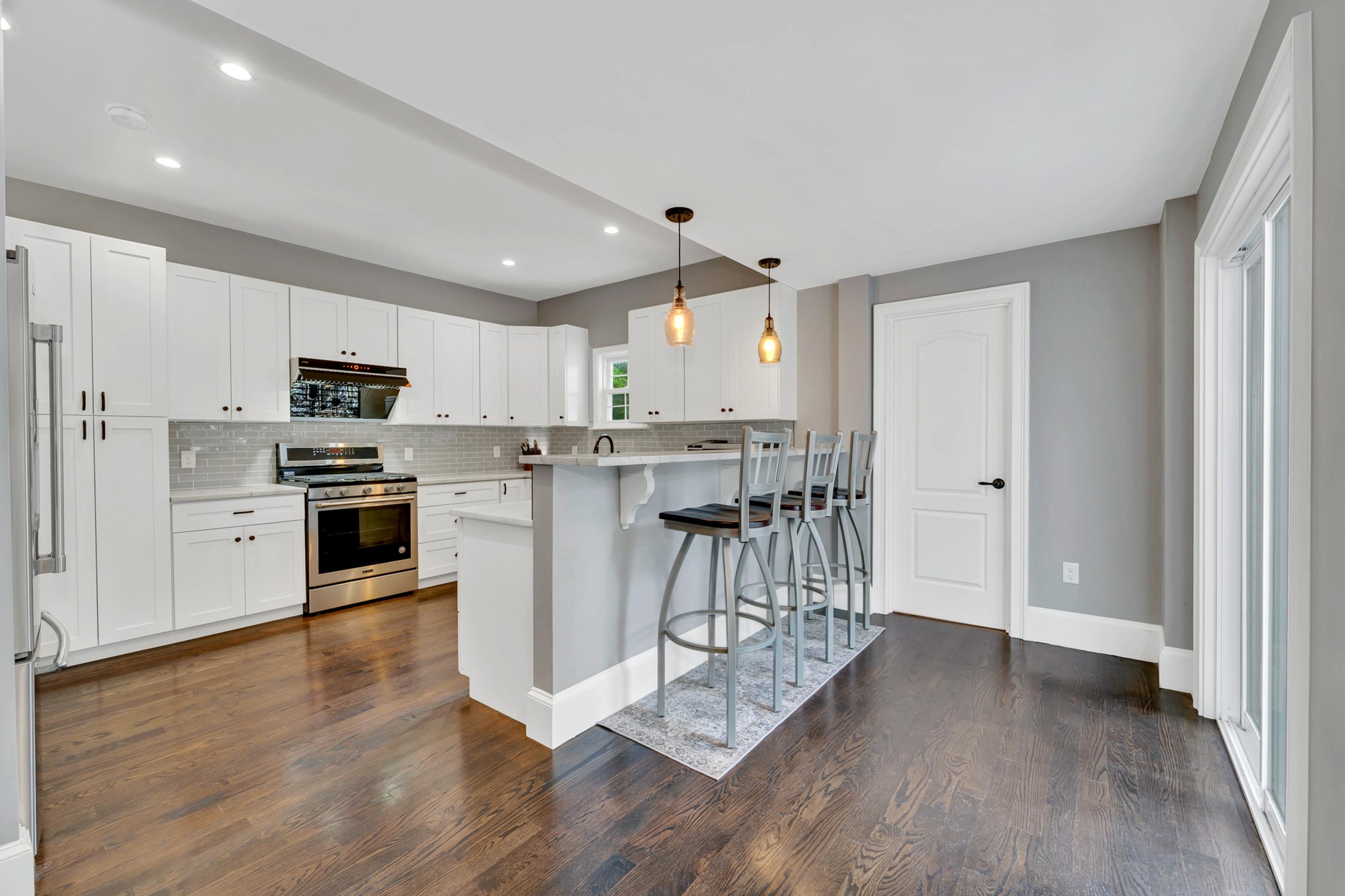 3 Highet Avenue Woburn, MA 01801 - Photo 11 of 35