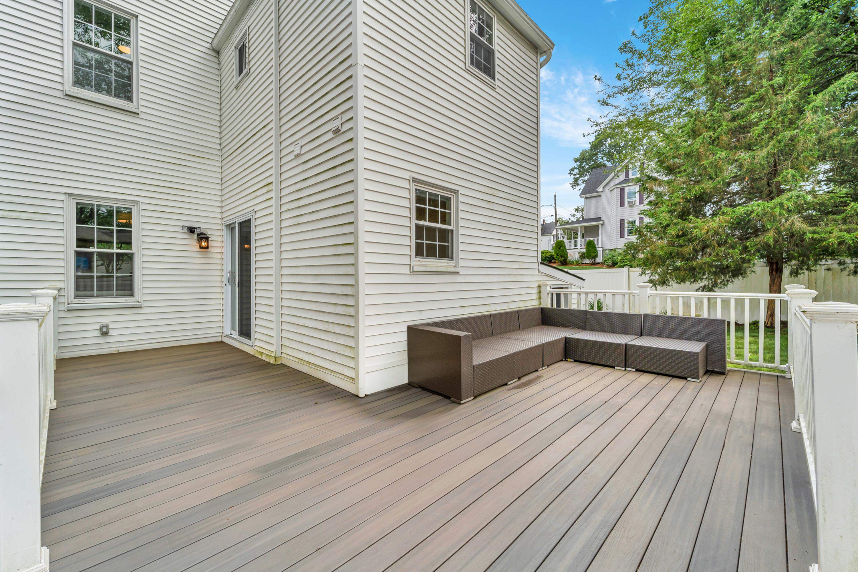 3 Highet Avenue Woburn, MA 01801 - Photo 18 of 35