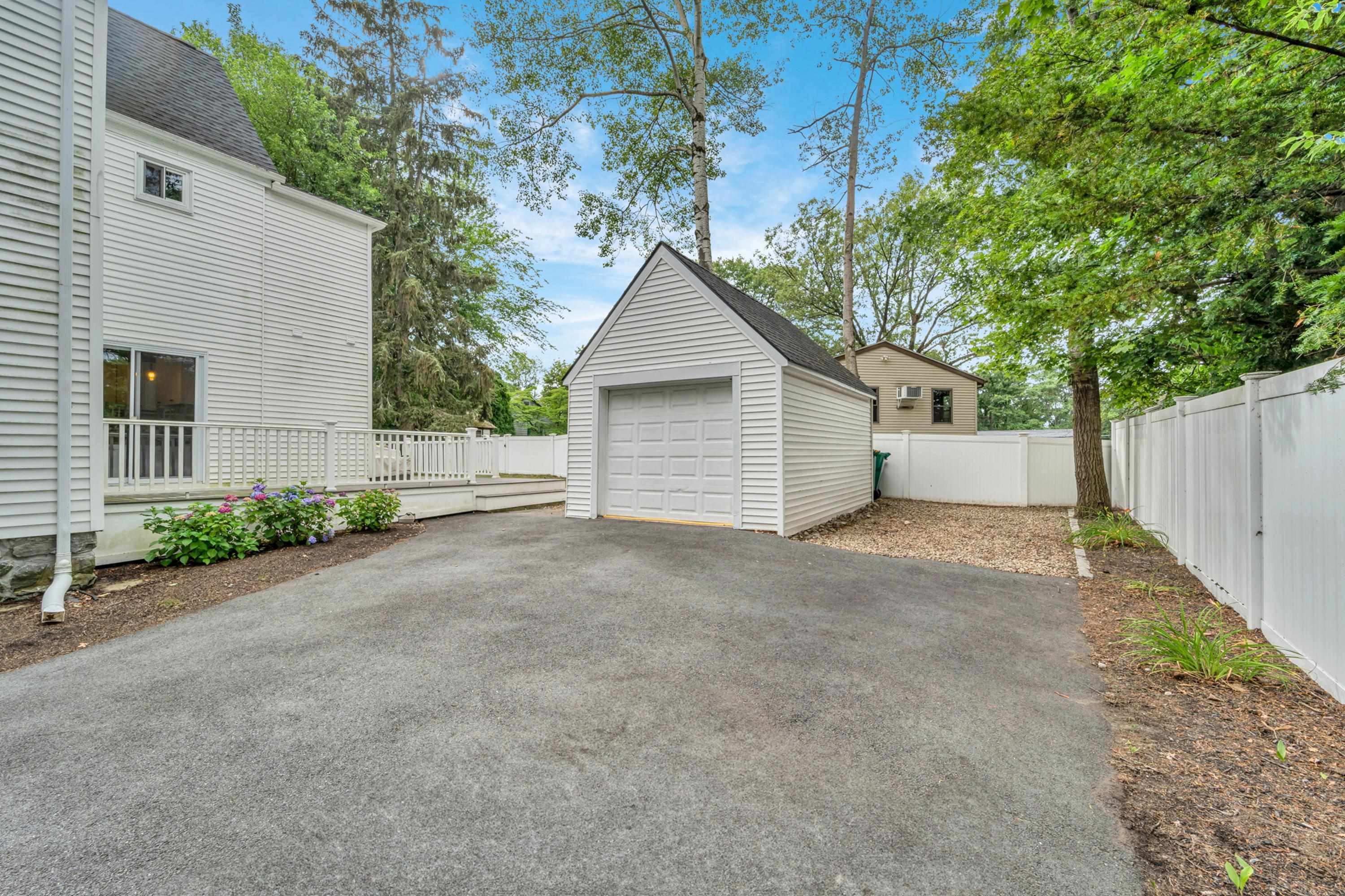 3 Highet Avenue Woburn, MA 01801 - Photo 3 of 35