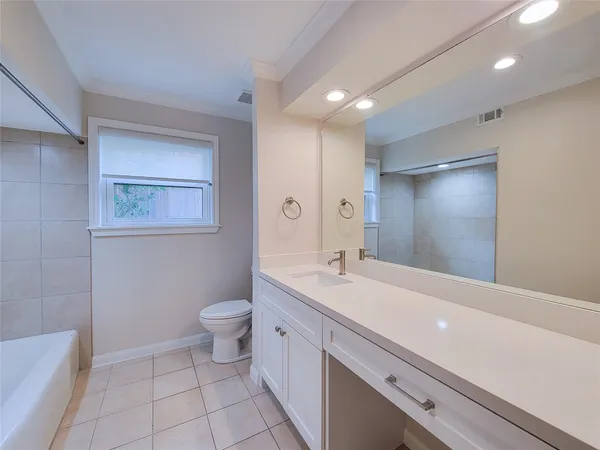 $8,000 | 6130 Valley Forge Drive, Houston, TX 77057