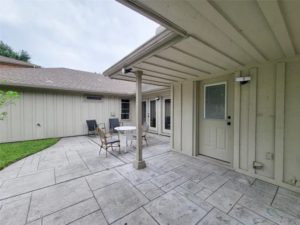 $8,000 | 6130 Valley Forge Drive, Houston, TX 77057