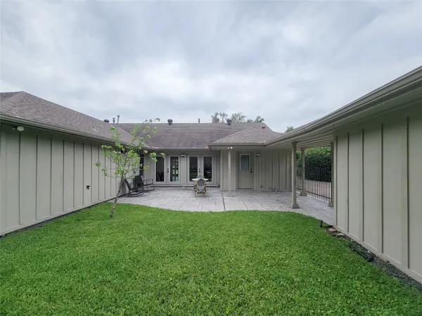 $8,000 | 6130 Valley Forge Drive, Houston, TX 77057