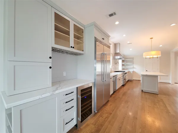 $8,000 | 6130 Valley Forge Drive, Houston, TX 77057