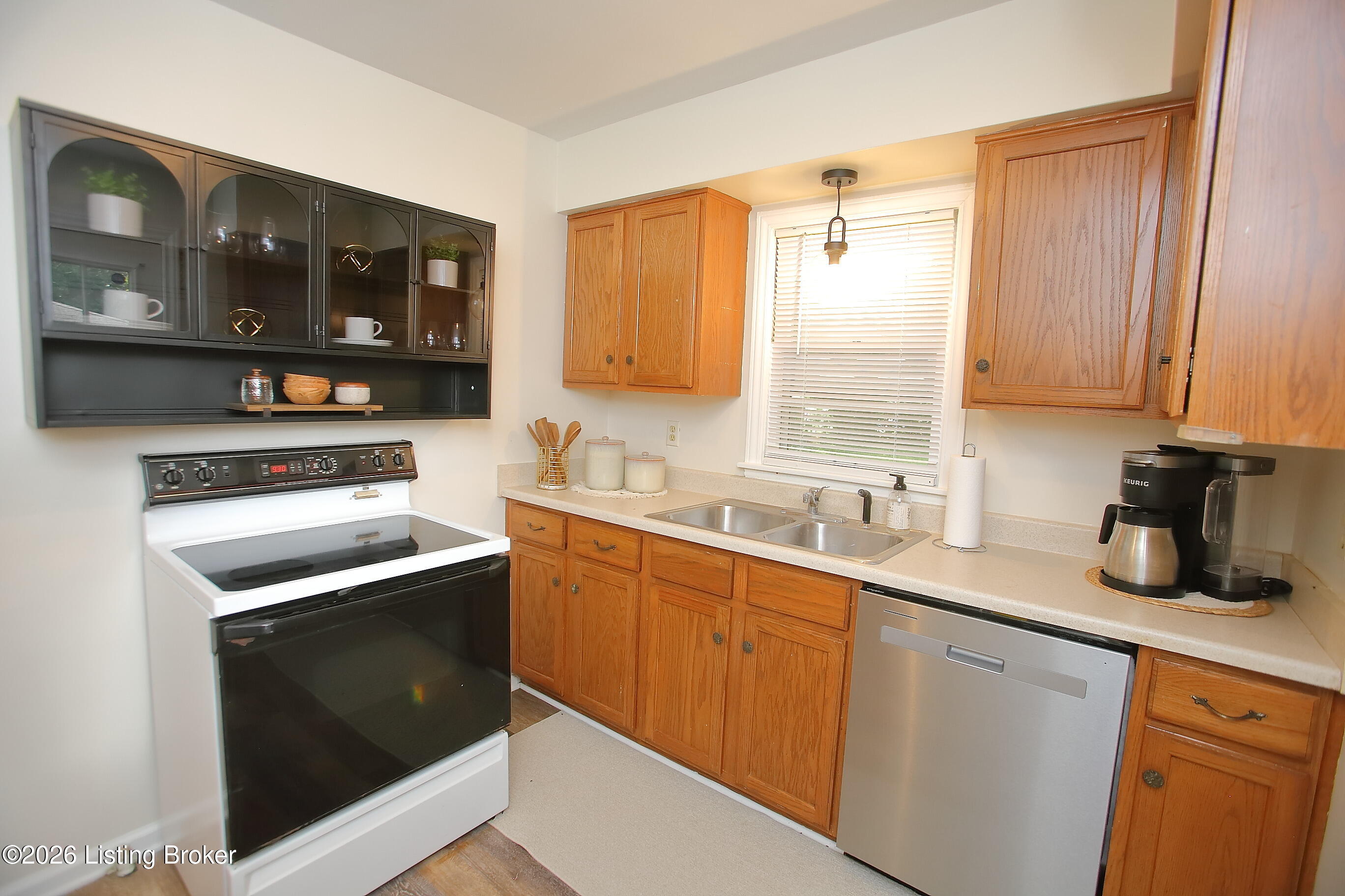 8807 Ferndale Road Louisville, KY 40291 - Photo 11 of 44 IMG_3930