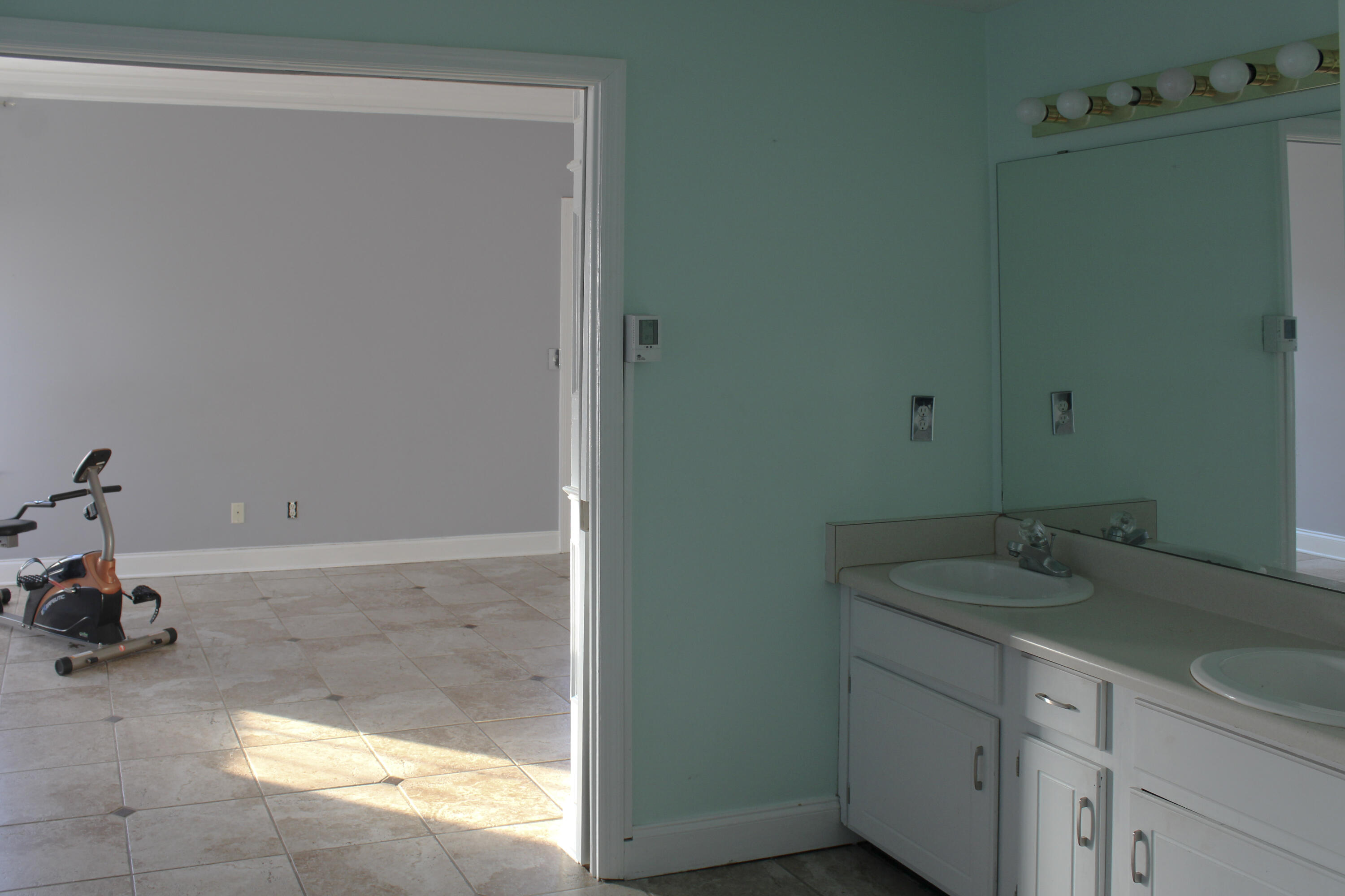 1276 Chase Meadows Circle Hixson, TN 37343 - Photo 16 of 29 28-IMG_3024