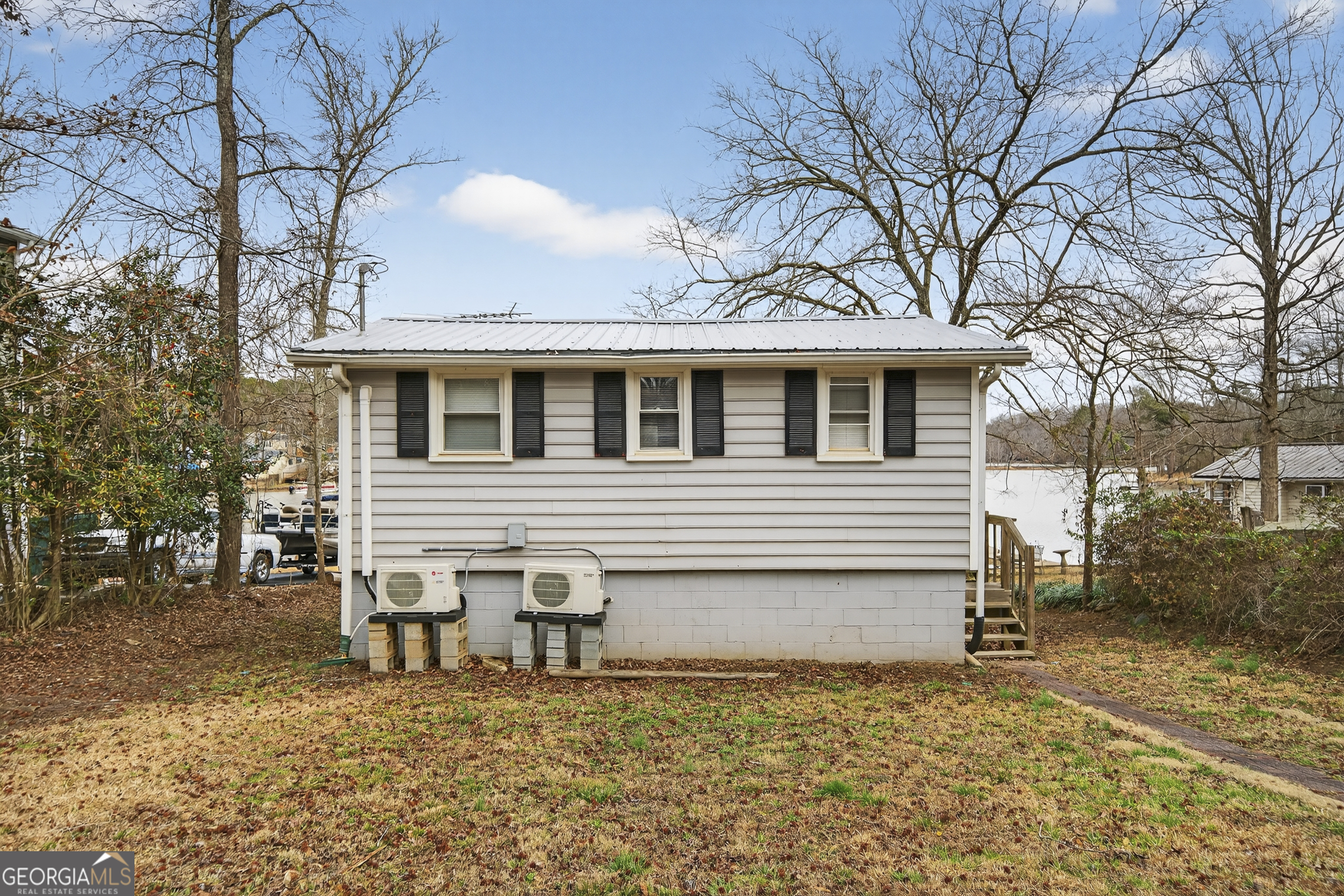 126 Elizabeth Circle Jackson, GA 30233 - Photo 29 of 41 a view of a house with a yard