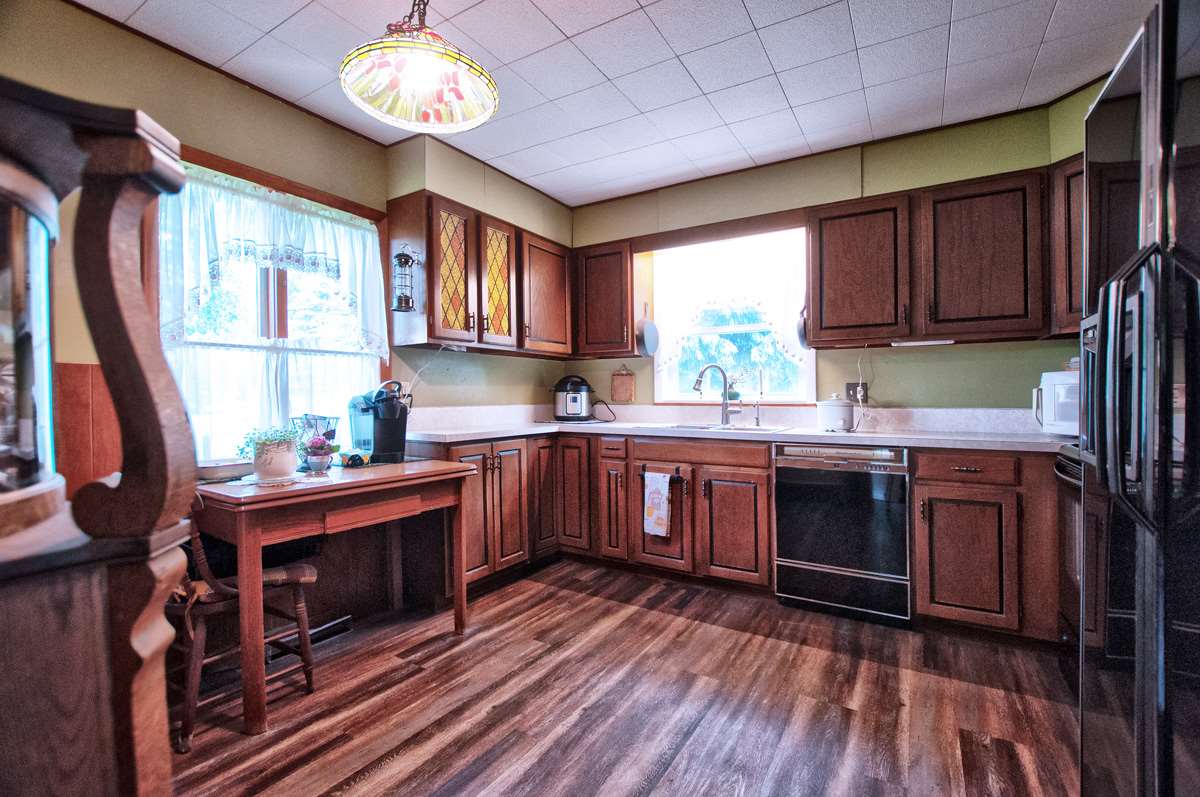 703 North Greene Road Goshen, IN 46526 - Photo 5 of 36 Gallery Image 5