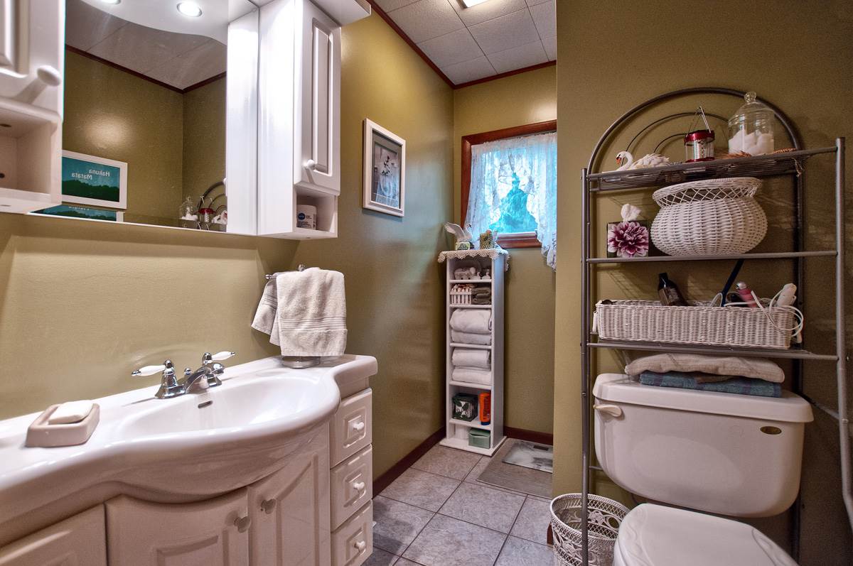 703 North Greene Road Goshen, IN 46526 - Photo 10 of 36 Gallery Image 10