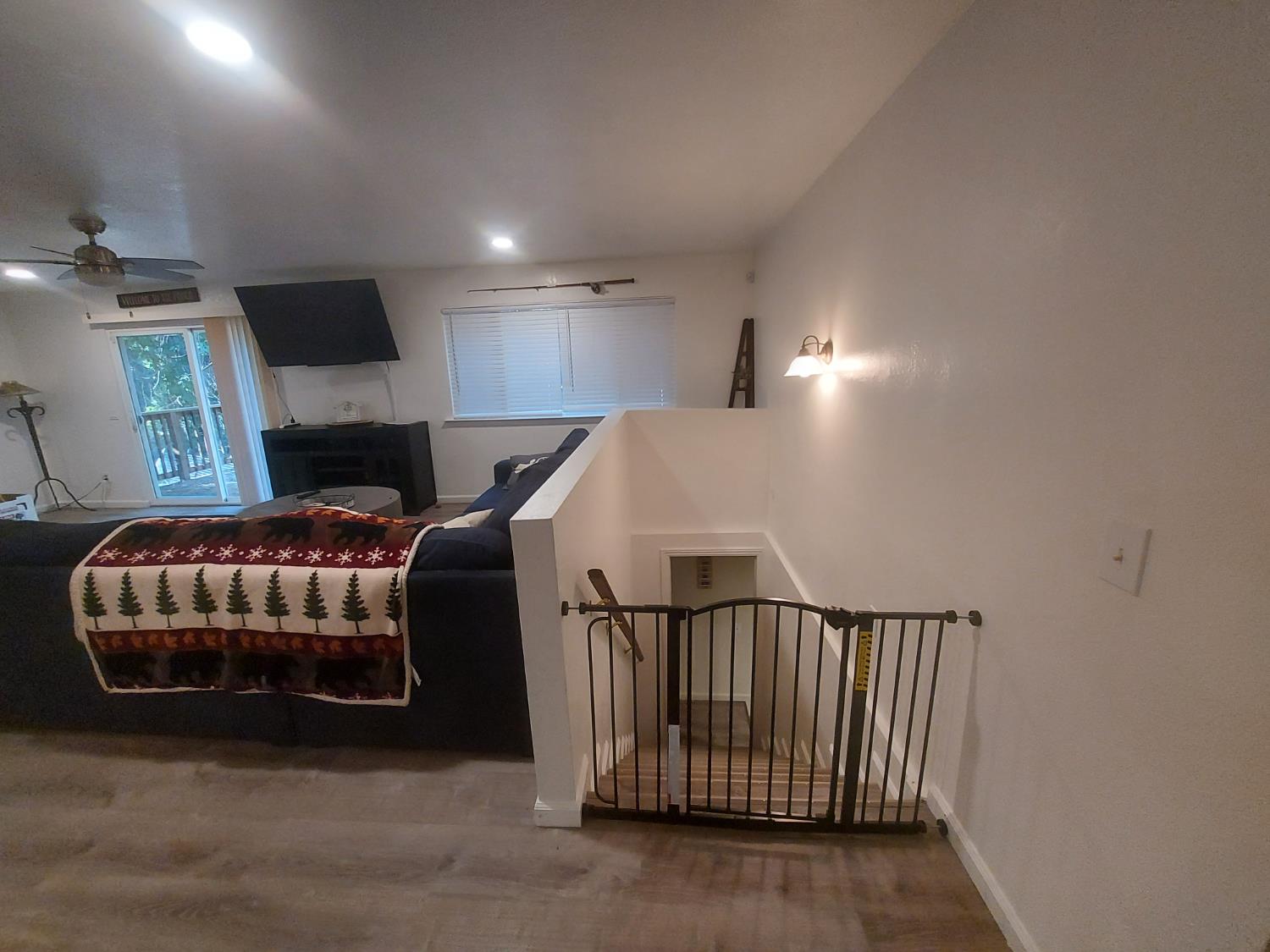 489 Alpine Drive Colfax, CA 95713 - Photo 23 of 46 a view of bedroom with furniture