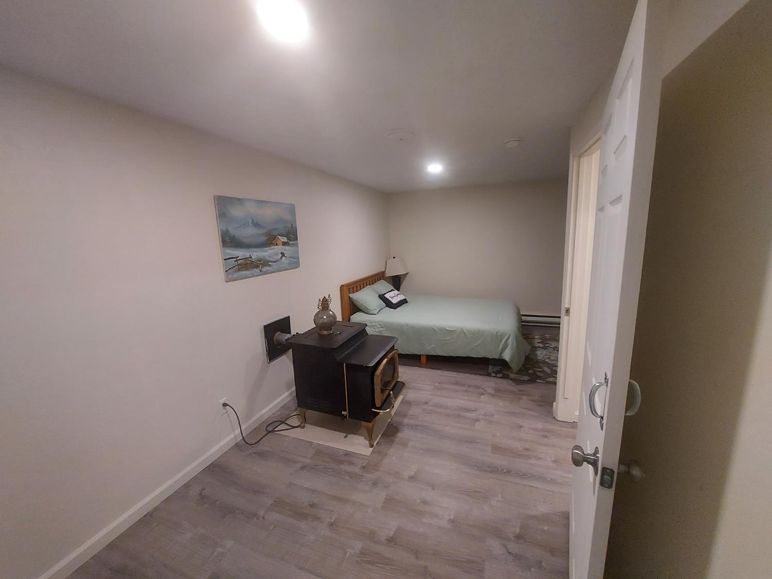 489 Alpine Drive Colfax, CA 95713 - Photo 34 of 46 a living room with furniture and a window