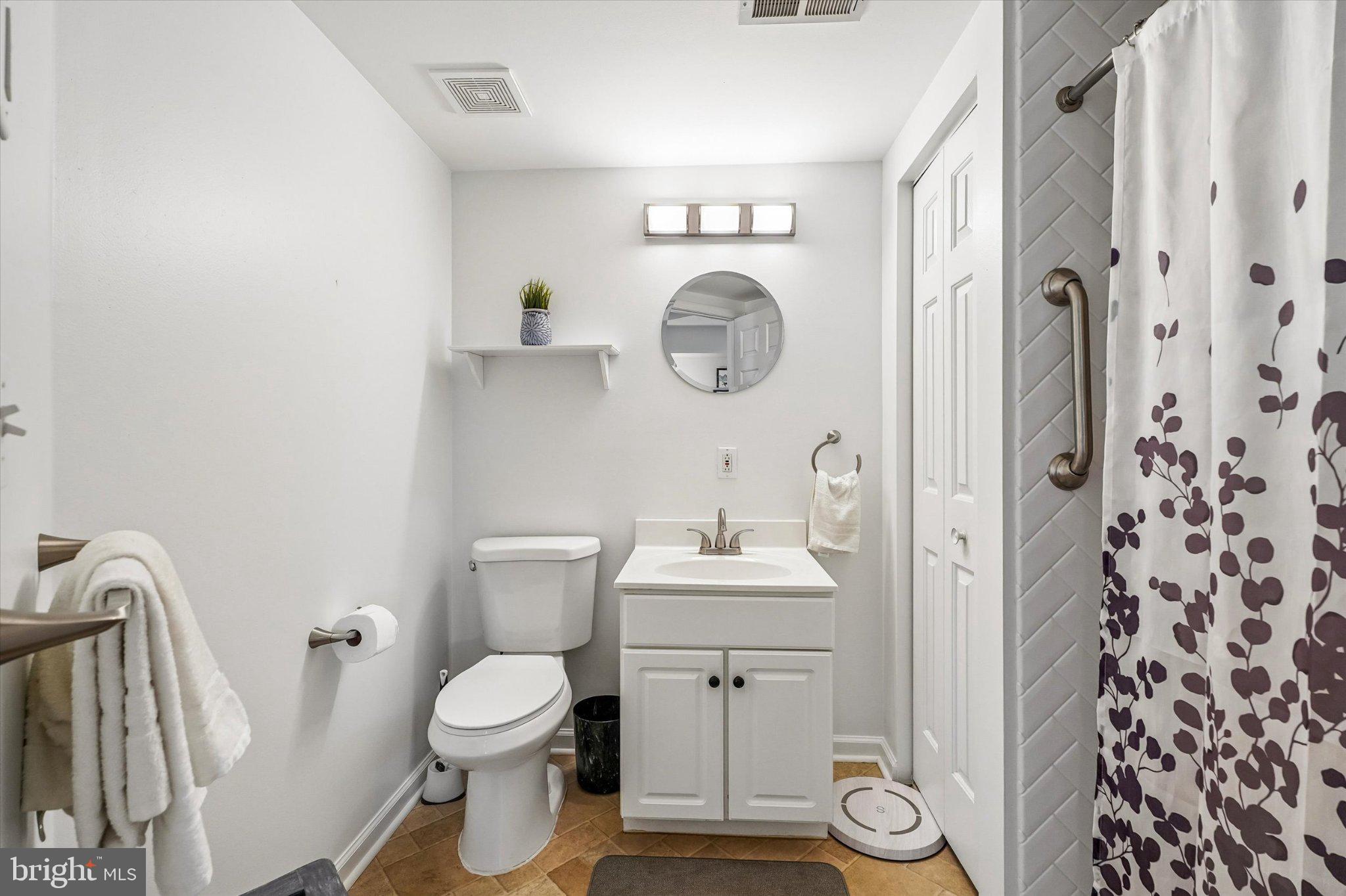 148 Brandon Road Jeffersonville, PA 19403 - Photo 12 of 26 Modern bathroom with sleek design.