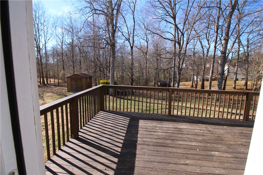 503 Hillandale Road Liberty, SC 29657 - Photo 5 of 33 Back deck