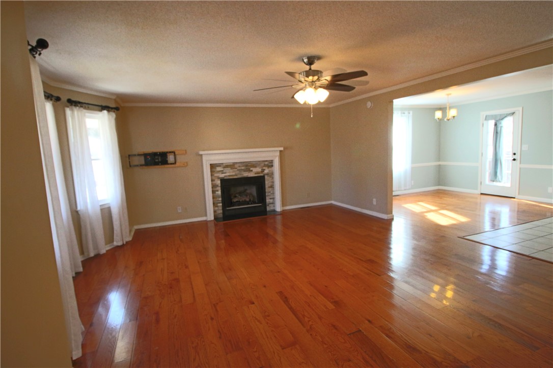 503 Hillandale Road Liberty, SC 29657 - Photo 9 of 33 Living room and dining room