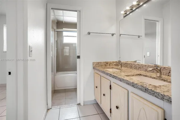 $1,750 | 1975 Northeast 135th Street, Unit 3F, North Miami, FL 33181