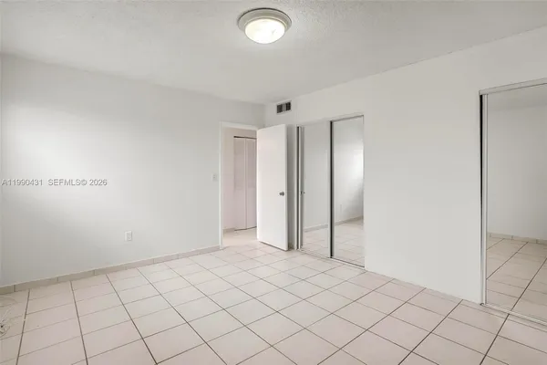 $1,750 | 1975 Northeast 135th Street, Unit 3F, North Miami, FL 33181