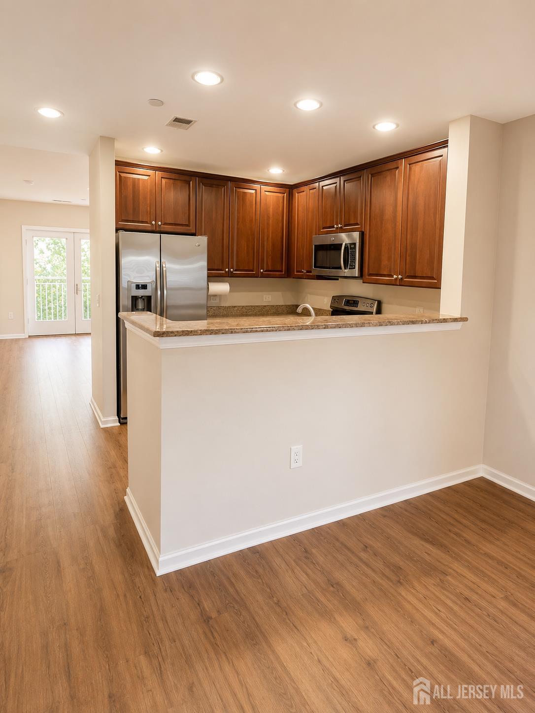 368 Rector Street, Unit 309 Perth Amboy, NJ 08861 - Photo 8 of 43