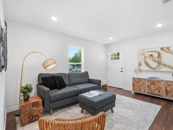 $312,500 | 810 Cordell Street, Denton, TX 76201