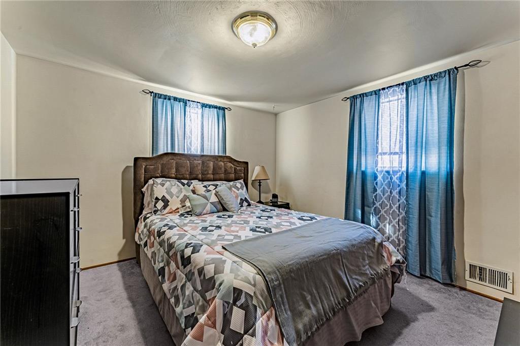 6805 Shannon Road Verona, PA 15147 - Photo 3 of 24 Gallery Image 3