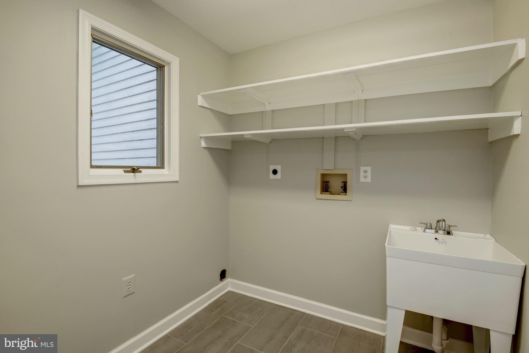 11633 Falls Road Potomac, MD 20854 - Photo 23 of 45