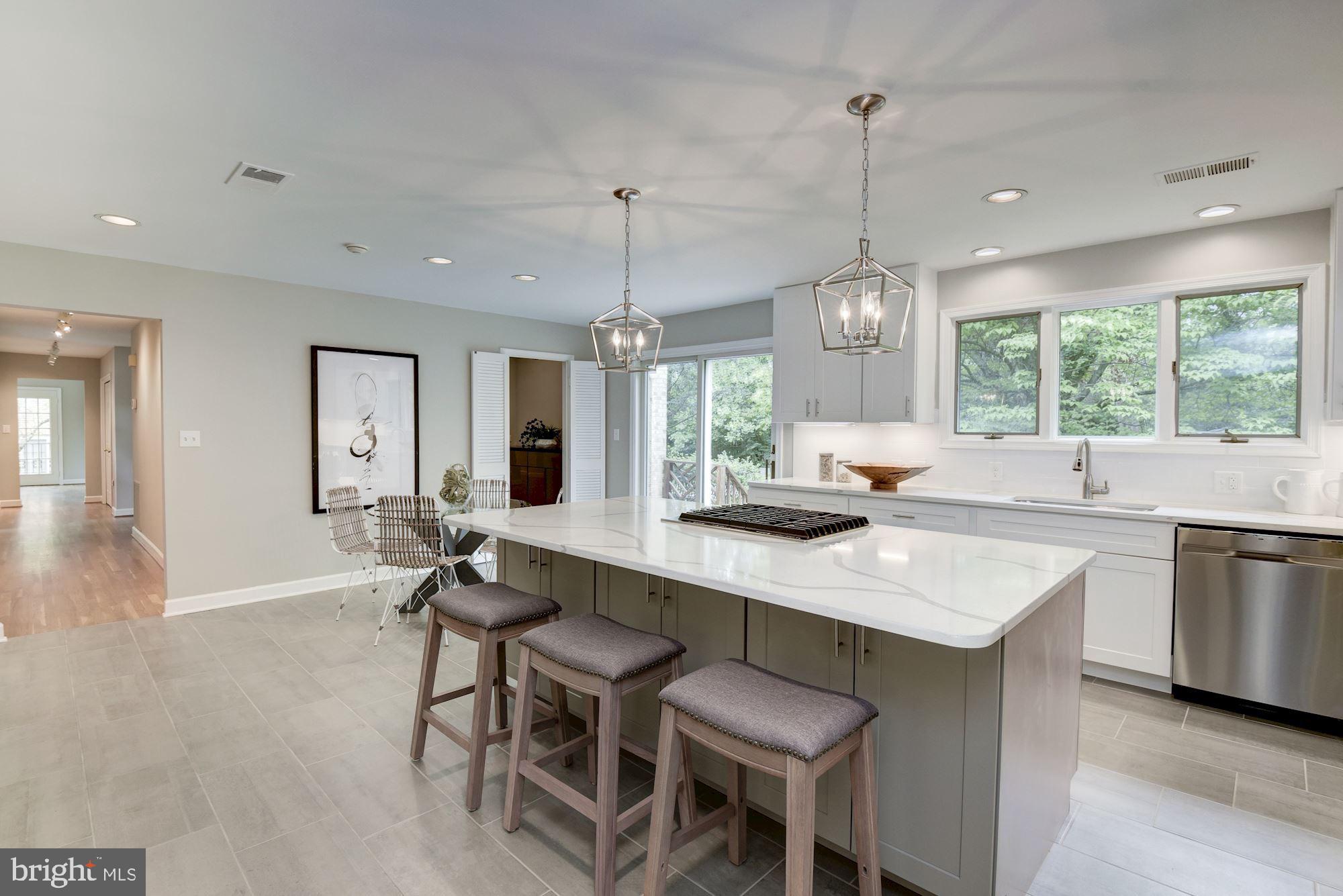 11633 Falls Road Potomac, MD 20854 - Photo 10 of 45