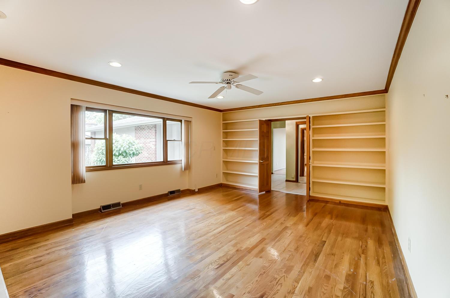 4375 Harborough Road Upper Arlington, OH 43220 - Photo 12 of 38