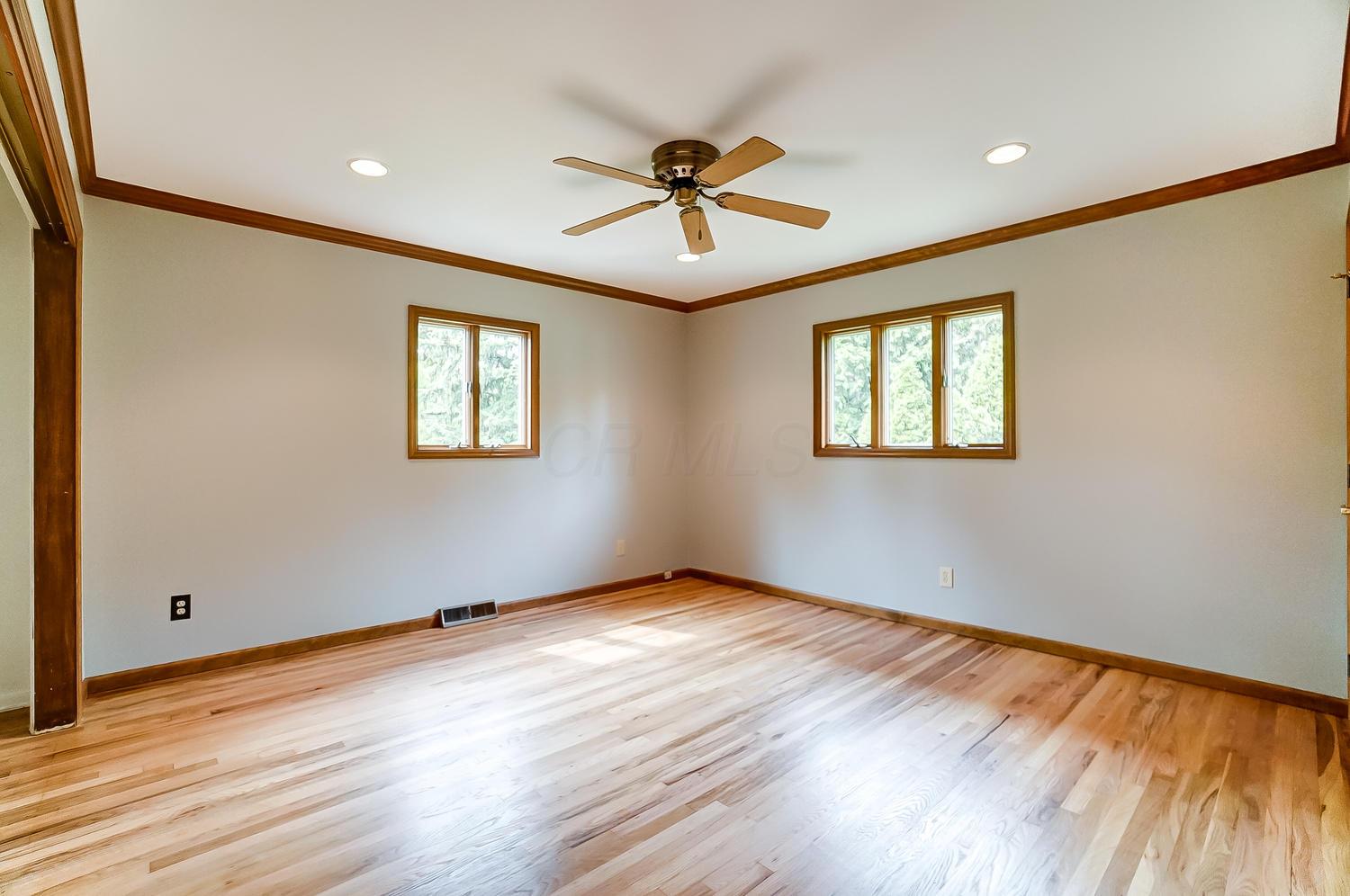 4375 Harborough Road Upper Arlington, OH 43220 - Photo 15 of 38