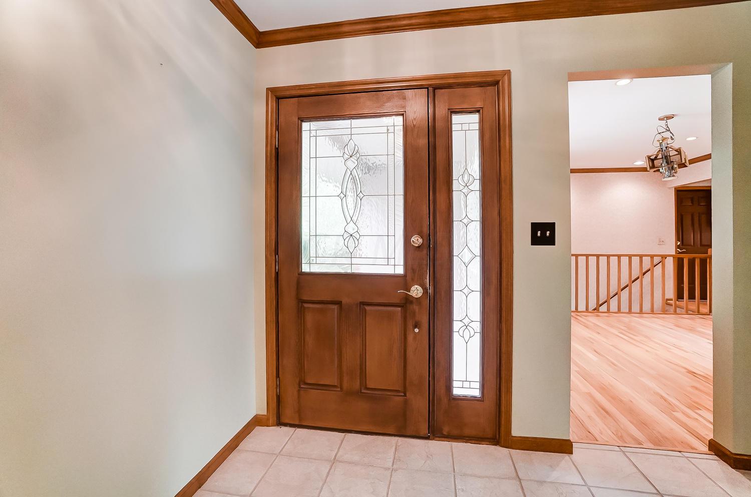 4375 Harborough Road Upper Arlington, OH 43220 - Photo 2 of 38