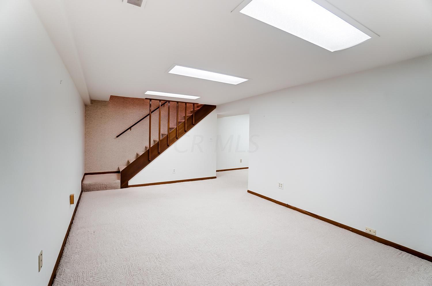 4375 Harborough Road Upper Arlington, OH 43220 - Photo 25 of 38