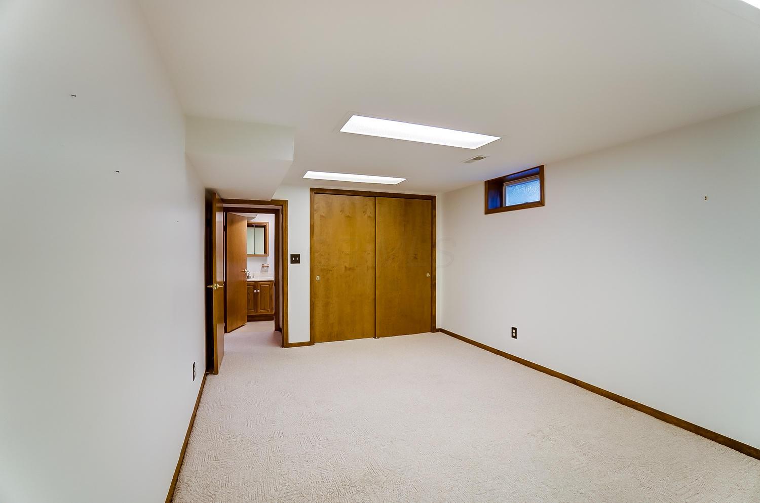 4375 Harborough Road Upper Arlington, OH 43220 - Photo 28 of 38