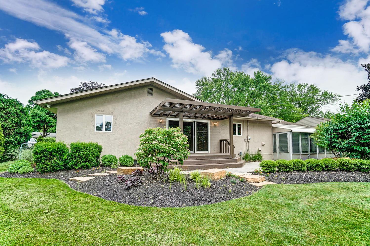 4375 Harborough Road Upper Arlington, OH 43220 - Photo 33 of 38