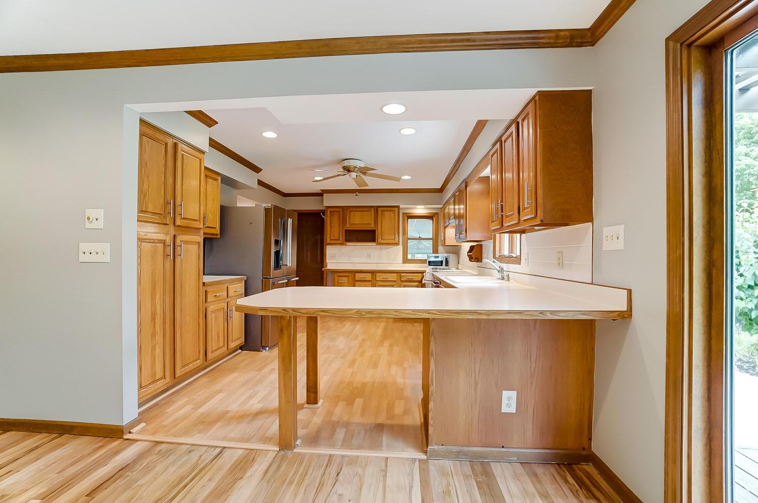 4375 Harborough Road Upper Arlington, OH 43220 - Photo 6 of 38