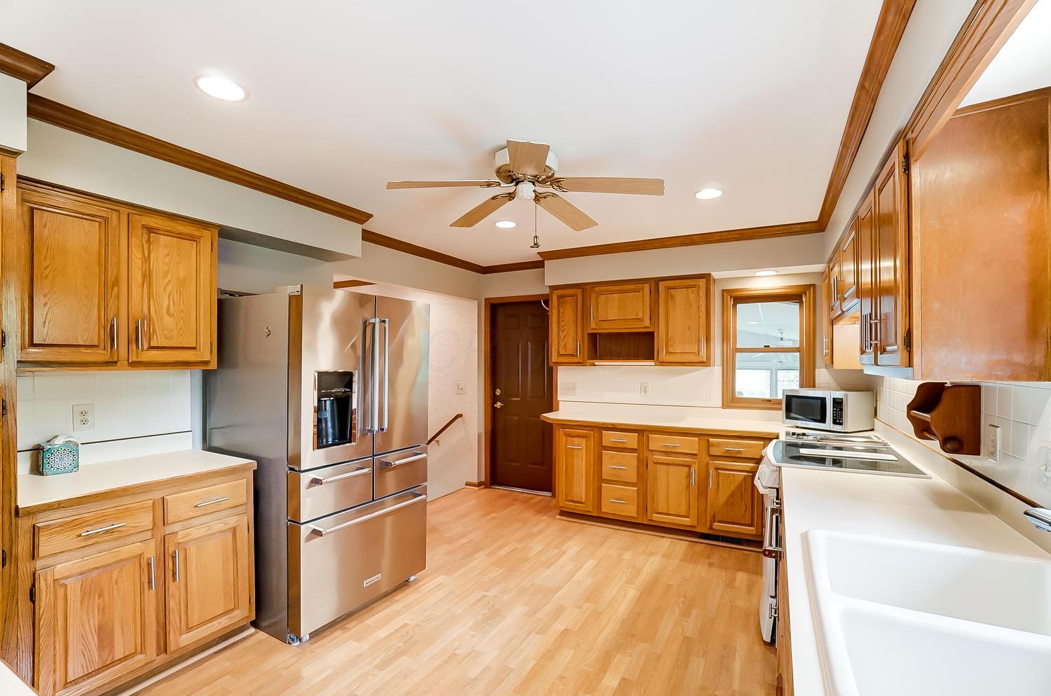 4375 Harborough Road Upper Arlington, OH 43220 - Photo 8 of 38