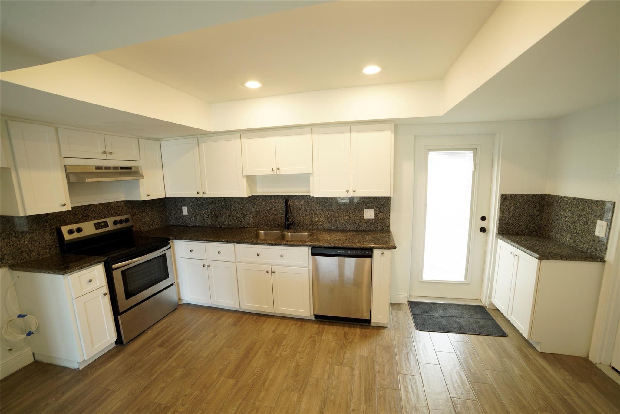 22153 Southwest 65th Terrace Boca Raton, FL 33428 - Photo 4 of 12 Photo 4