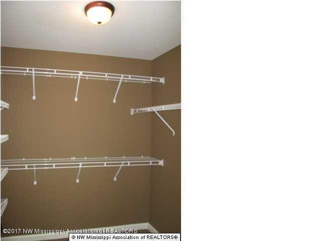 7054 Yellow Dog Road Senatobia, MS 38668 - Photo 37 of 52 Master Closet