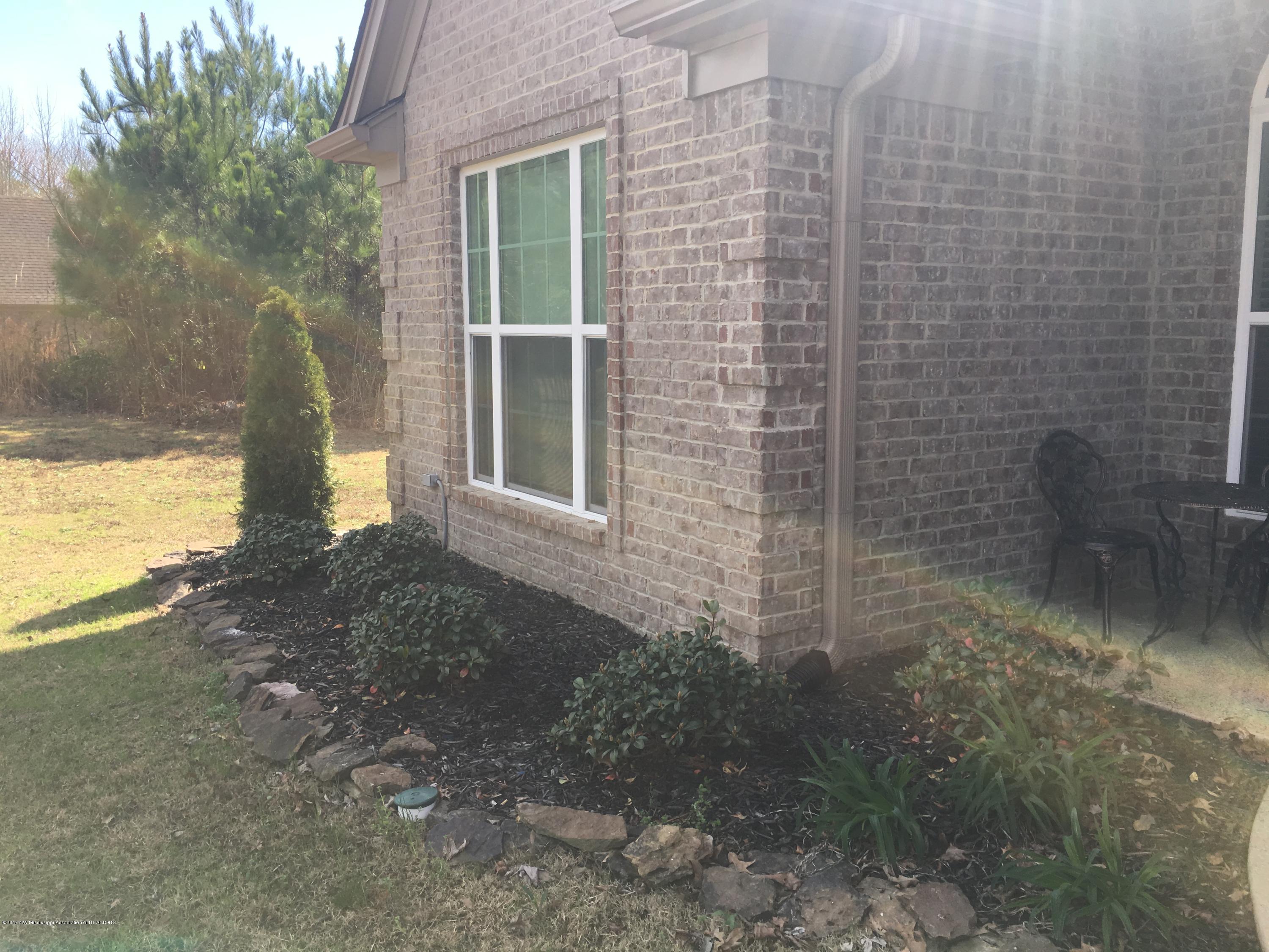 7054 Yellow Dog Road Senatobia, MS 38668 - Photo 6 of 52 Front 1