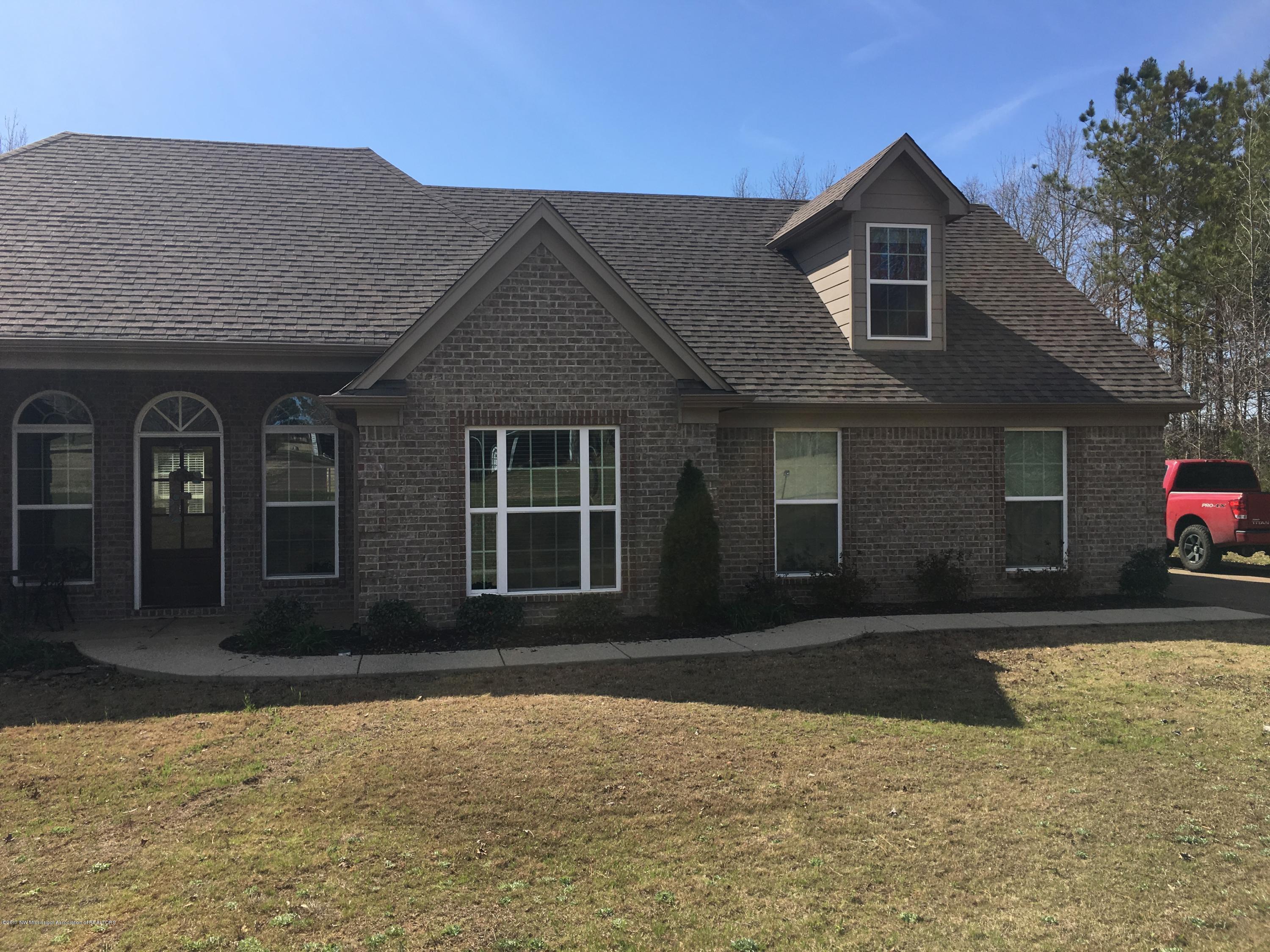 7054 Yellow Dog Road Senatobia, MS 38668 - Photo 7 of 52 Front2