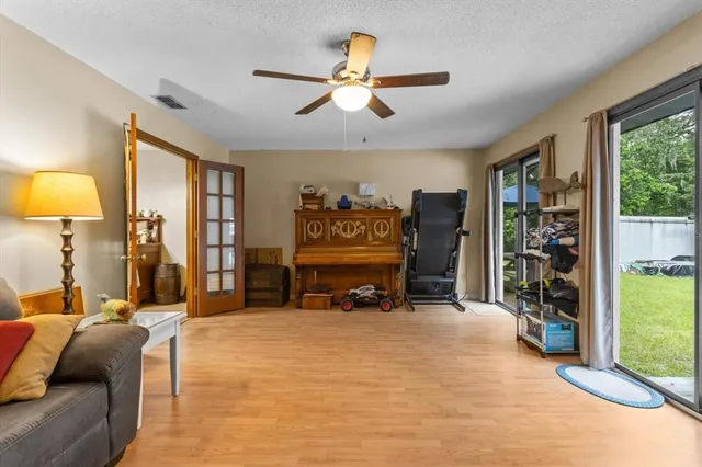 $339,000 | 916 Whiteway Drive, Brooksville, FL 34601