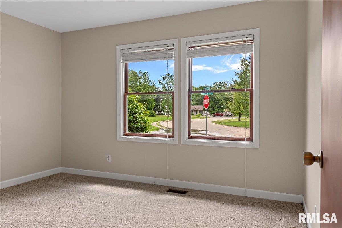 4401 Trevi Drive Springfield, IL 62703 - Photo 20 of 25 Gallery Image 20