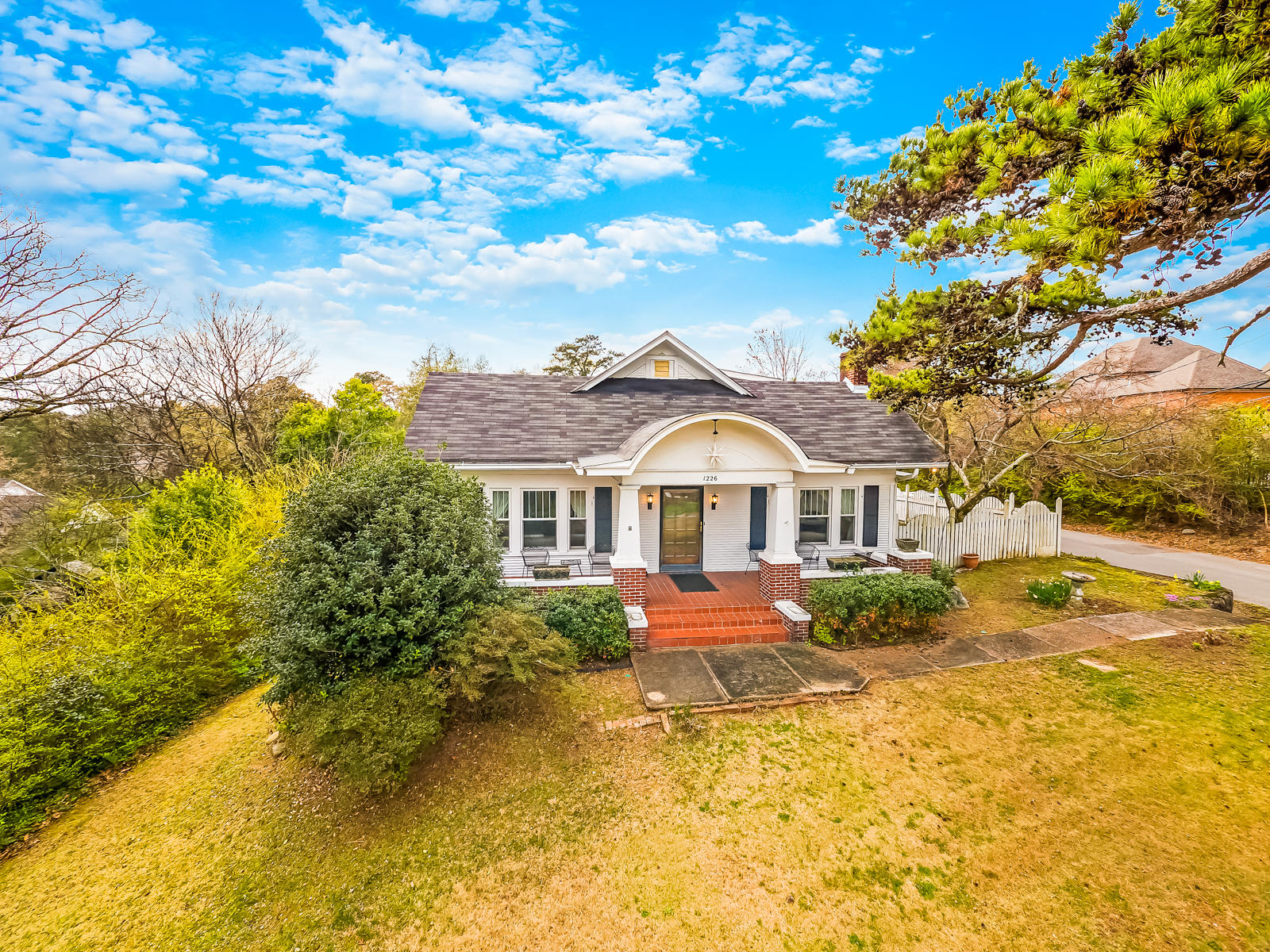 1226 Duane Road Chattanooga, TN 37405 - Photo 4 of 34 1226 Duane Front