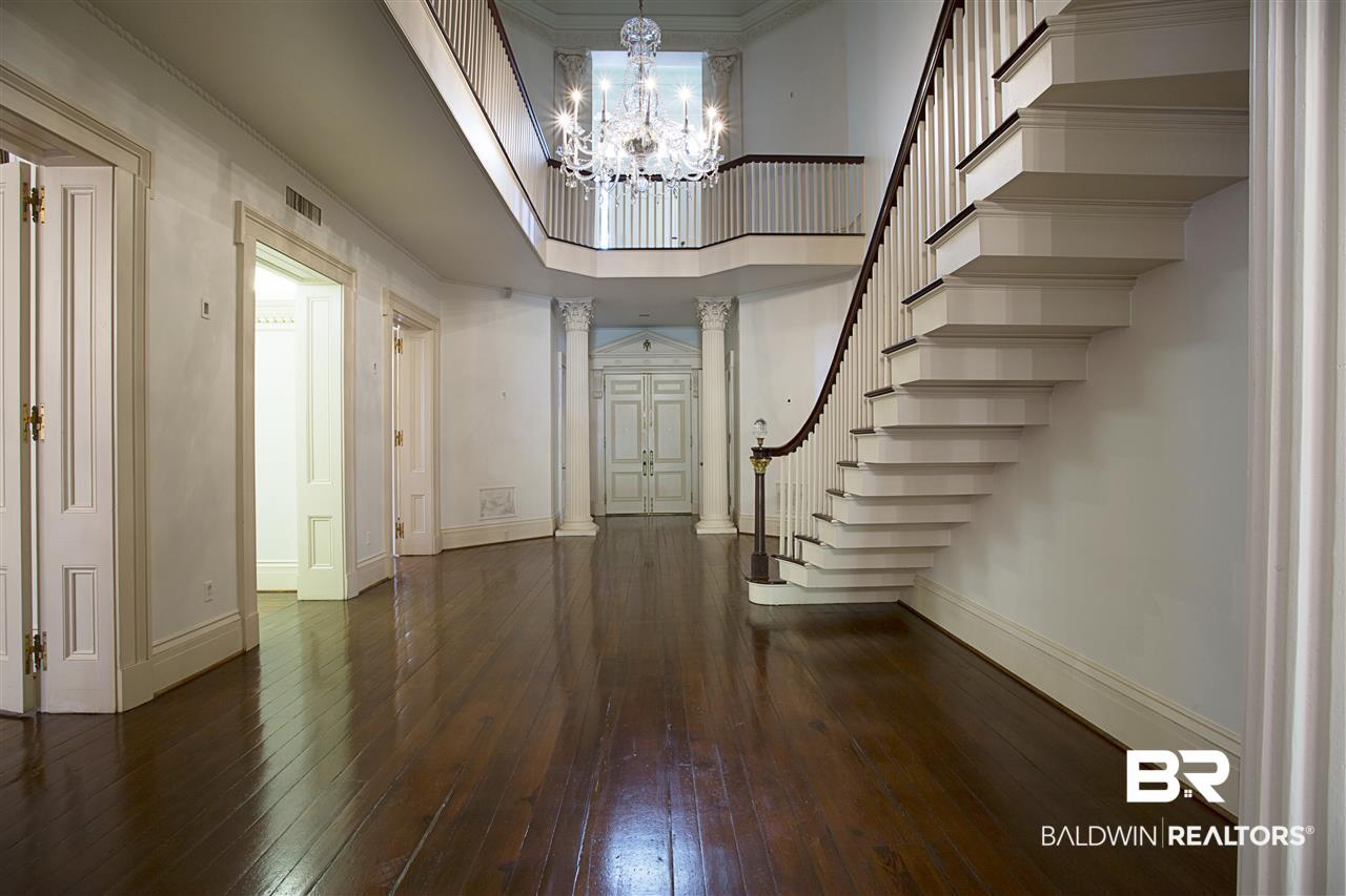55 McGregor Avenue Mobile, AL 36608 - Photo 3 of 50 Foyer Cantilevered Staircase