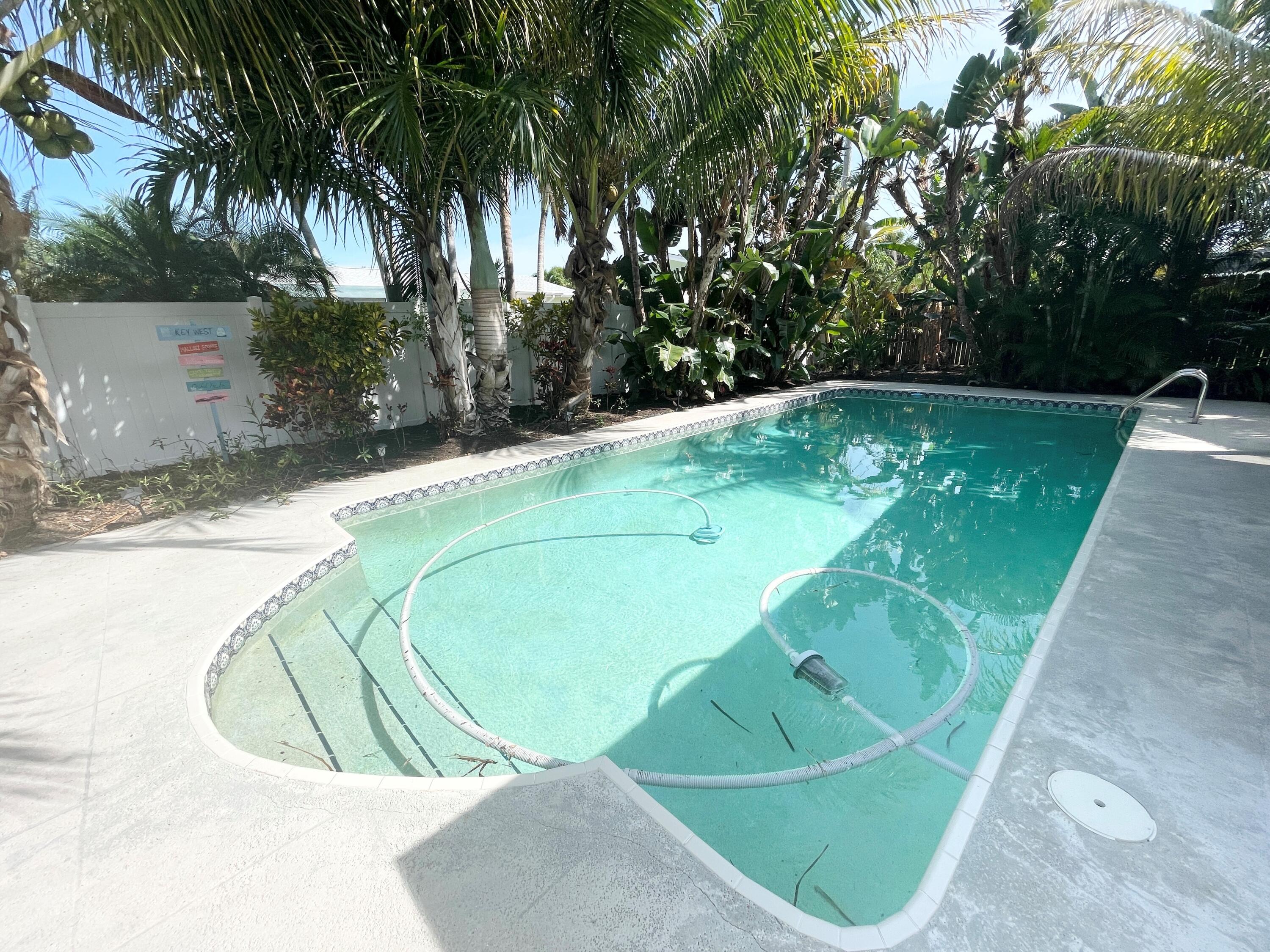 403 West Riverside Drive Tequesta, FL 33469 - Photo 16 of 26 Pool