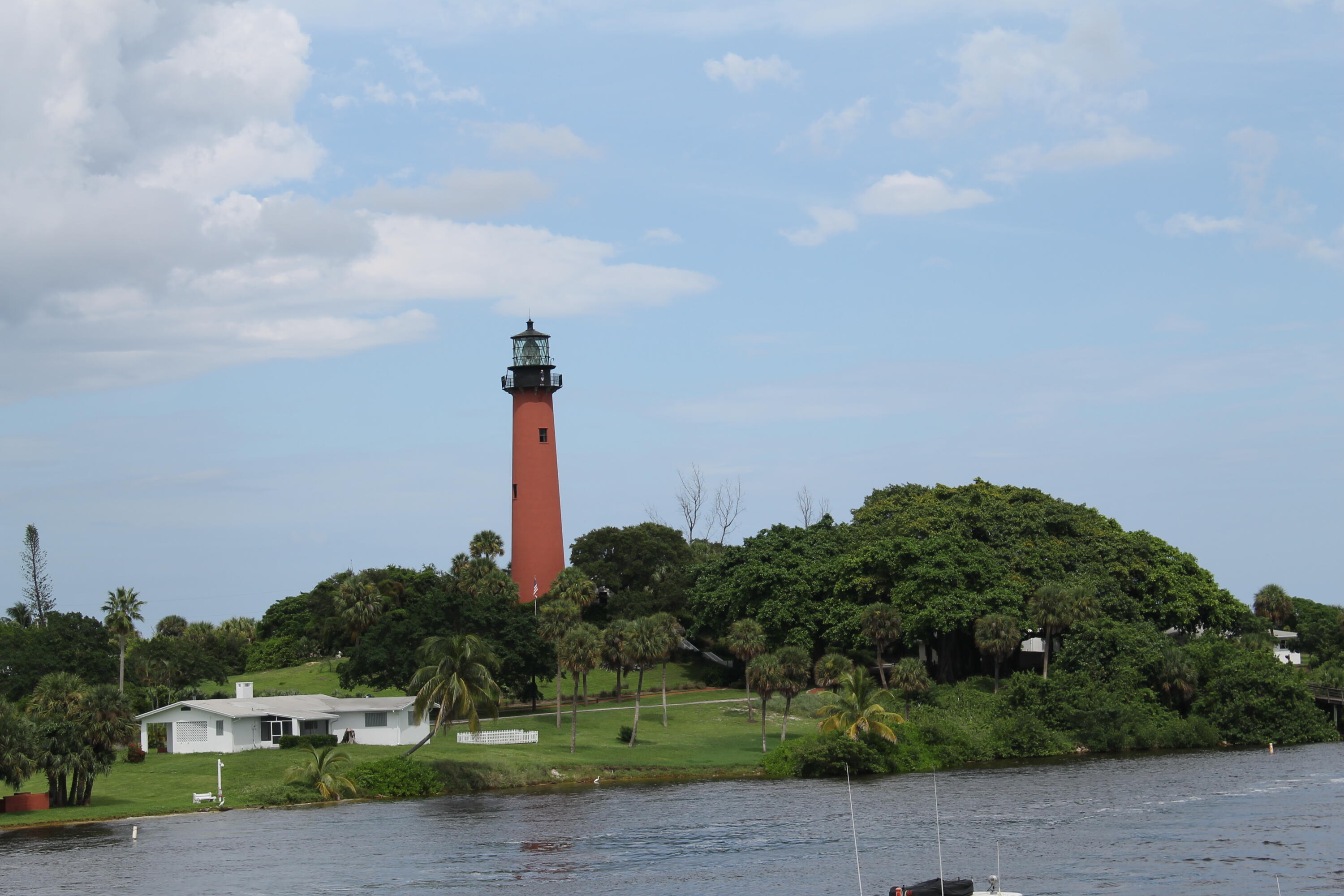 403 West Riverside Drive Tequesta, FL 33469 - Photo 19 of 26 Jupiter Lighthouse