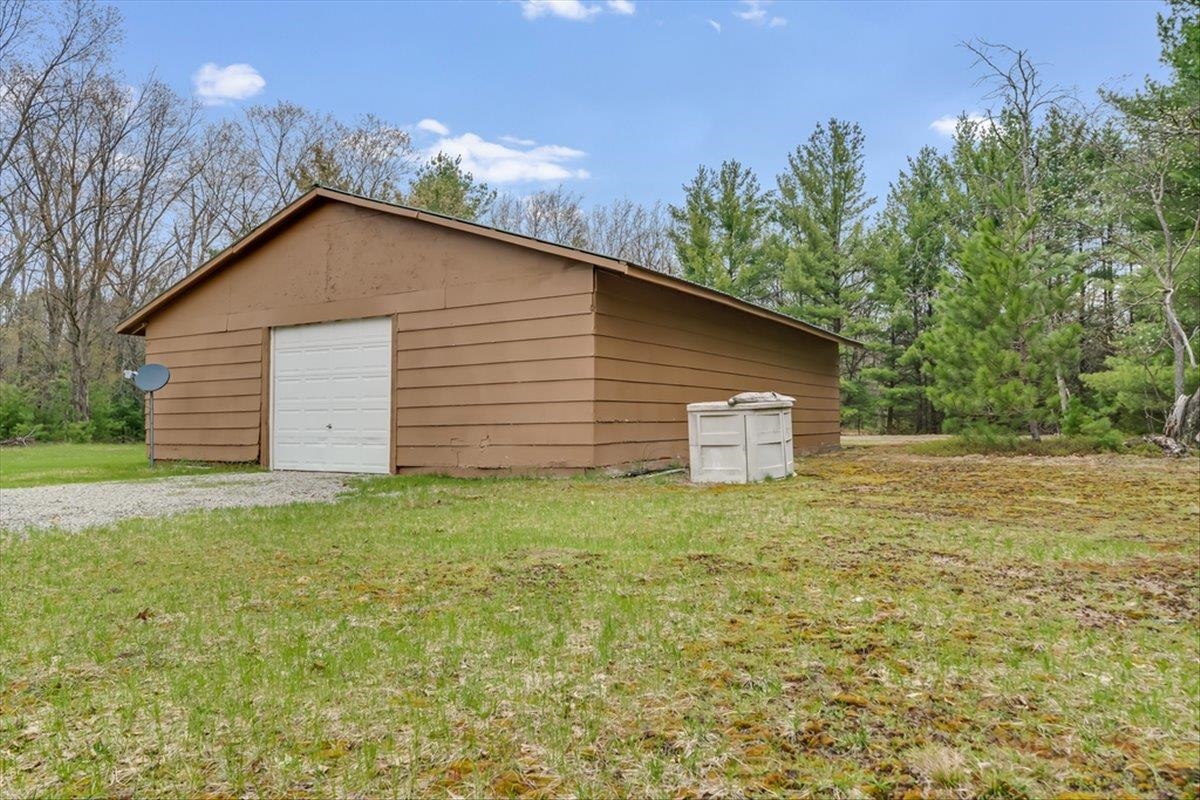 7734 West Partlo Road Whittemore, MI 48770 - Photo 2 of 45