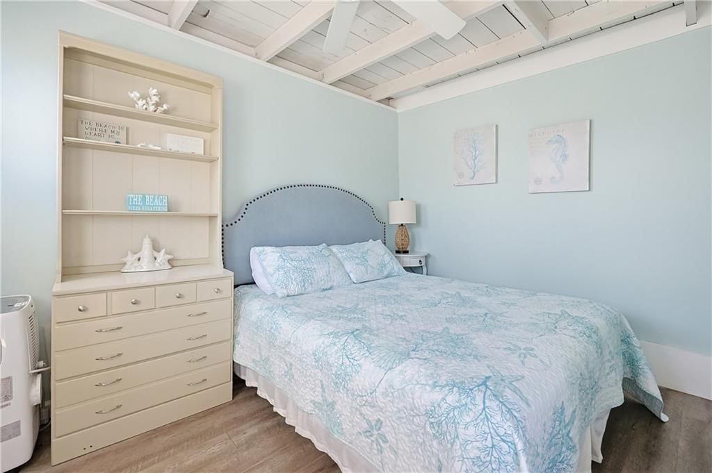 271 Great Island Road, Unit G Narragansett, RI 02882 - Photo 14 of 25 a bedroom with a bed and a window