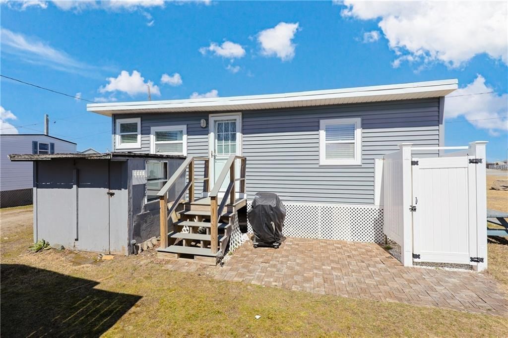 271 Great Island Road, Unit G Narragansett, RI 02882 - Photo 22 of 25 a view of a house with patio