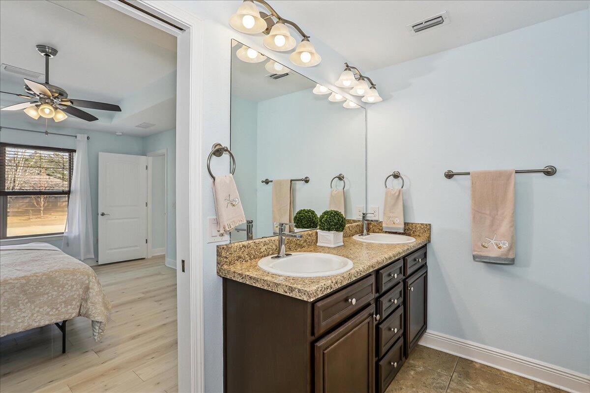 2038 Shannon Road Navarre, FL 32566 - Photo 15 of 29 Gallery Image 15