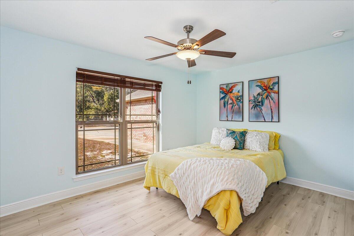 2038 Shannon Road Navarre, FL 32566 - Photo 17 of 29 Gallery Image 17