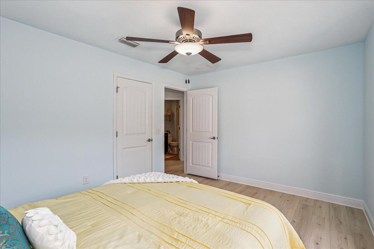 2038 Shannon Road Navarre, FL 32566 - Photo 18 of 29 Gallery Image 18